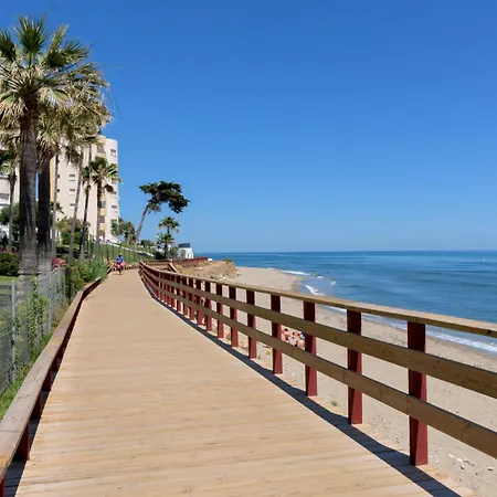M07 Calle Encinas - فيلة